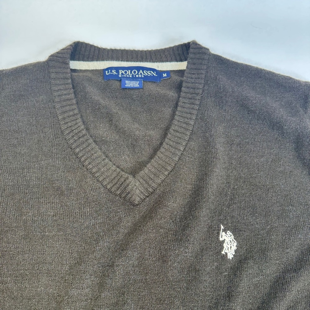 US Polo Assn Mens V-Neck Sweater Dark Brown Long Sleeve Knit Logo Size M - Picture 4 of 9